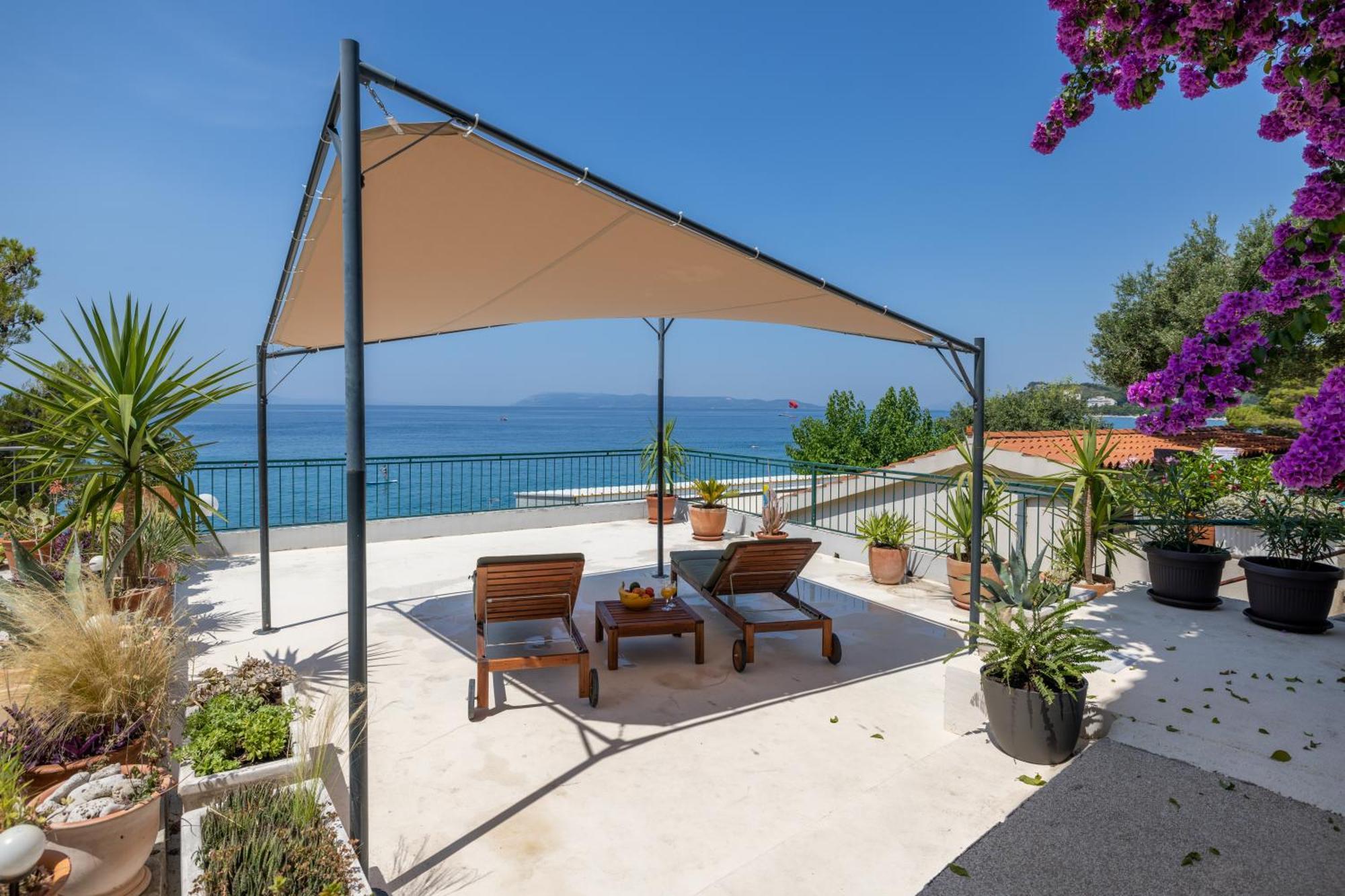 Beachfront Comfort Apartment Nives Tučepi エクステリア 写真